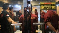 Adapun kegiatan jumpa pers ini dihadiri Wakil Ketua Umum Koordinator Bidang Organisasi, Hukum Dan Komunikasi Kadin Indonesia Yukki Nugrahawan Hanafi, Wakil Ketua Umum Bidang Hukum dan HAM, dengan/atau Kuasa Hukum Kadin Indonesia Dhaniswara K. Harjono, serta perwakilan Anggota Luar Biasa Kadin Indonesia dan 21 Ketua Umum Kadin Provinsi.