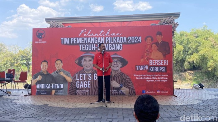 Ketua DPC PDIP Kota Solo FX Hady Rudyatmo di Taman Sunan Jogo Kali, Minggu (15/9/2024).