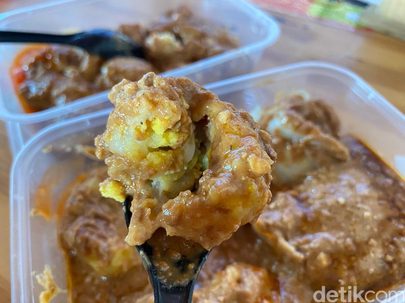 Siomay Benteng Arya viral di Gading Serpong