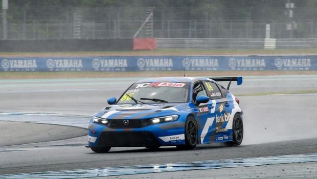 TCR Asia Series: Umar Abdullah Juara Pro Class di Buriram