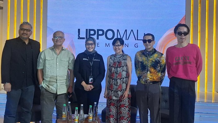 Twelve Triumphant, Perayaan Ulang Tahun ke-12 Lippo Mall Kemang.