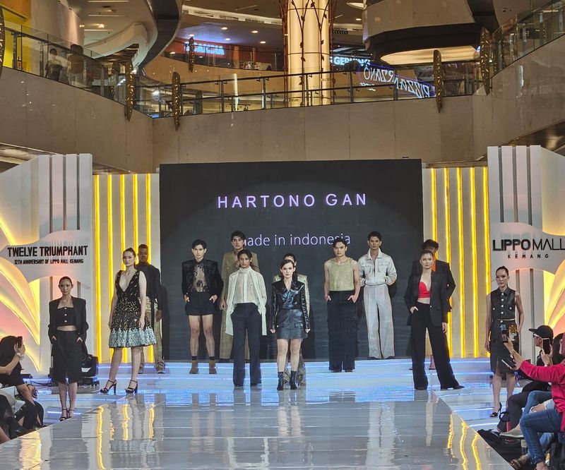 Twelve Triumphant, Perayaan Ulang Tahun ke-12 Lippo Mall Kemang.