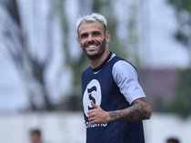 Tyronne del Pino Boyong Keluarga ke Bandung untuk Nikmati Natal