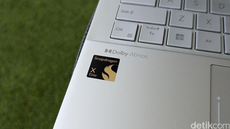 Unboxing Asus Vivobook S 15 OLED