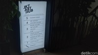 Wisma Geha atau sekarang disebut dengan Jakarta Art Hub jadi tempat seniman-seniman memamerkan karya-karya terbaik mereka. Lokasi pastinya di Jalan Timor No. 25, Jakarta Pusat. (Lugas/detikTravel)