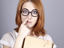 Doyan Banget Ngupil? Awas Kena Penyakit Alzheimer