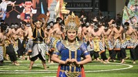 Kegiatan CTS XVI dan The 24th Canisius Education Fair dibuka dengan penampilan tari kolosal dengan judul “The Legend of Jonggrang” yang ditampilkan oleh kurang lebih 550 penari, meliputi siswa kelas 7, 10, dan para guru. Foto: (Kolese Kanisius)