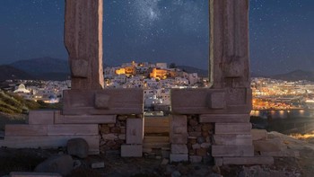 Kuil Yunani Kuno Apollo di Naxos terlihat seperti gerbang bintang Foto: Boredpanda