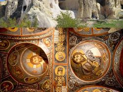 Tempat Ibadah yang Dibangun di Tempat Tak Terduga, Asli Bikin Tercengang!