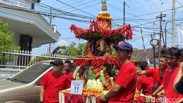 Grebek Maulid di Surabaya
