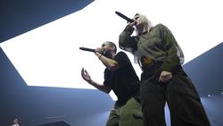 Potret Emily Armstrong Vokalis Baru Linkin Park yang Tuai Kontroversi