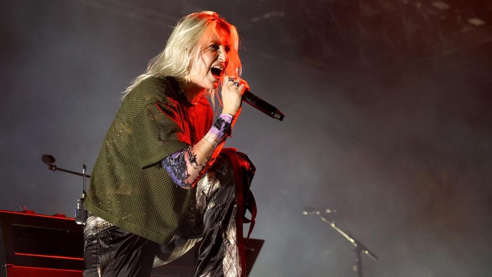 Emily Armstrong performs during the Linkin Park: From Zero World Tour held at Kia Forum in Inglewood on September 10, 2024 in Inglewood, California (Photo by Jesse Grant/Variety via Getty Images)