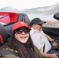 Maia Estianty dan suaminya, Irwan Mussry, tengah menikmati liburan berdua ke Eropa. Keduanya terlihat kompak memamerkan kebersamaan mereka ke Instagram. Foto: Instagram/@maiaestiantyreal