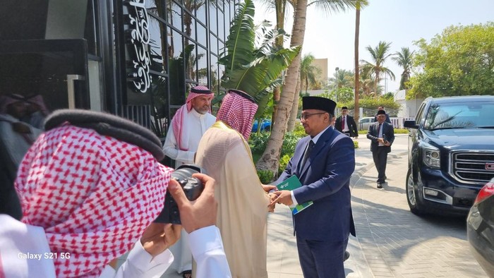 Menag Yaqut Cholil Qoumas bertemu dengan Menhaj Tawfiq Al Rabiah