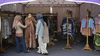 Dalam pameran ini, omzet harian UMKM mengalami peningkatan yang signifikan, mencapai Rp 1 juta hingga Rp 3 juta, dibandingkan dengan hari biasa yang hanya sekitar Rp 300-500 ribu.