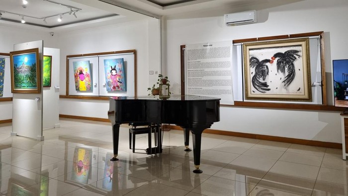 Pameran seni rupa bertajuk Resonansi oleh Gaung Seni dan Amuya Art Gallery digelar hingga 30 September 2024.
