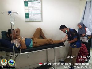 Pendaki asal Malaysia Jatuh ke Tebing Sedalam 10 Meter di Gunung Rinjani