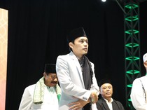 Video: Detik-detik Atap Panggung Pengajian Gus Iqdam di Blora Ambrol
