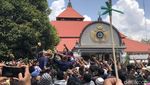 Potret Meriahnya Garebeg Mulud di Pelataran Masjid Gedhe Keraton Yogyakarta