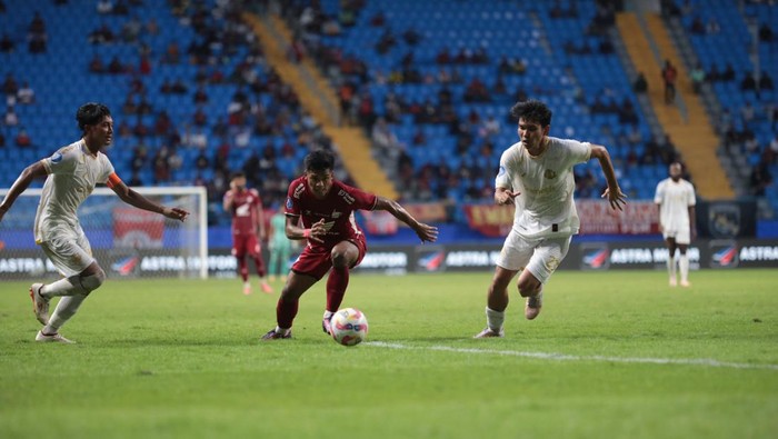 PSM Makassar kalah 0-1 saat menjamu Arema FC di Stadion Batakan dalam laga Liga 1 2024/2025.