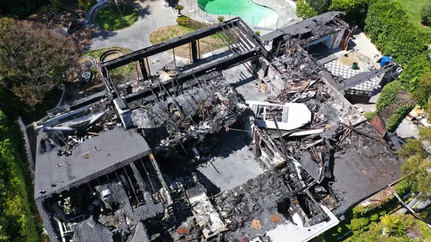 Rumah Cara Delevingne 6 bulan pascakebakaran.