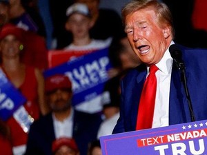 Trump Selamat dari Upaya Pembunuhan di Lapangan Golf