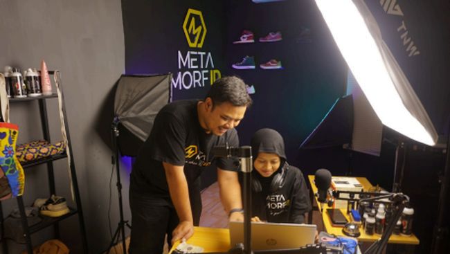 Brand perawatan sepatu Metamorf