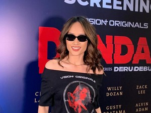 Cinta Laura Kena Tendang hingga Telinga Berdarah di Serial Dendam