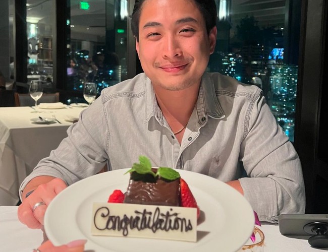 Clarissa dan Anthony juga menyempatkan waktu mereka untuk dinner romantis bersama. Foto: Instagram/@clarissatanoe