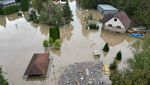 Foto Udara Banjir Bandang Melanda Republik Ceko