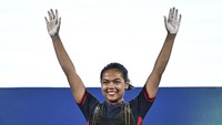 Bertanding di kelas 63 kg putri, Tika sukses merebut medali emas dengan total angkatan 530 kg.