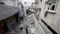 Meski sudah ada resolusi Dewan Keamanan PBB yang menyerukan gencatan senjata segera, Israel terus melancarkan serangannya ke Jalur Gaza.