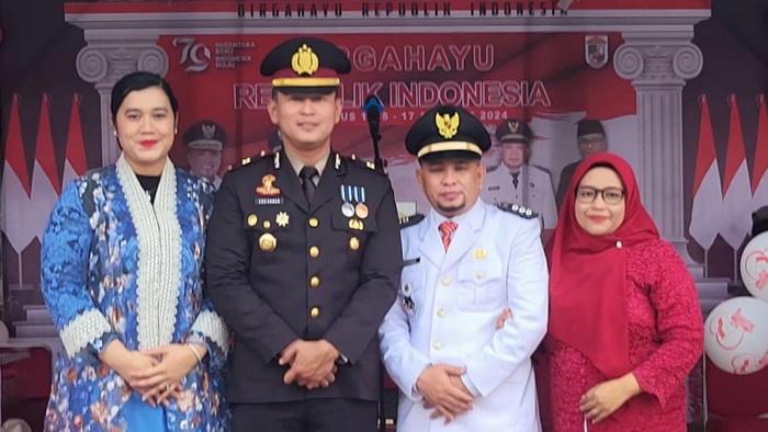 Kapolsek Langgam, Iptu Alfredo Kaban dan Camat Langgam, Maskandar. (Istimewa)