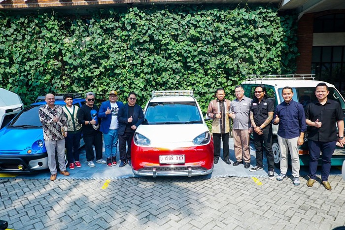 Ketua Umum Ikatan Motor Indonesia (IMI) Bambang Soesatyo (Bamsoet) mendukung gelaran ajang Indonesia Modification & Lifestyle Expo (IMX) 2024 yang akan dilaksanakan tanggal 4-6 Oktober 2024 di ICE BSD Hall 9-10.