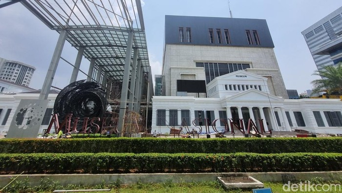 Kondisi Museum Nasional pada Selasa (17/9/2024). Tengah ada revitalisasi di berbagai gedung pasca terjadinya kebakaran di tahun lalu.