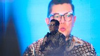 Banyak hal yang akan dibahas dalam forum ini, mulai investasi, hilirisasi, hingga energi baru terbarukan. Selain itu, ada dua panel diskusi yang masing-masing membahas tema yang berbeda.