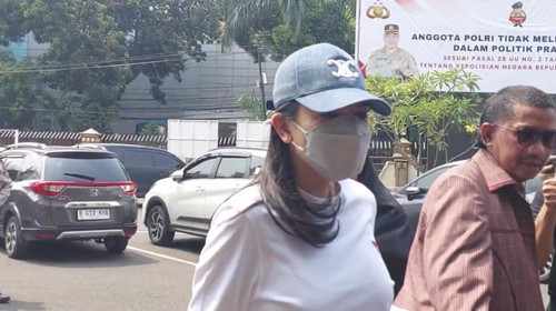 Nikita Mirzani Jalani Pemeriksaan Terkait Laporan Terhadap Vadel Badjideh