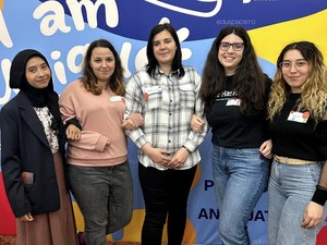 Cerita Resti, Wanita asal Ibun Bandung yang Timba Ilmu di Rumania