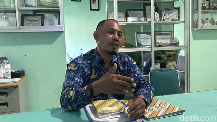 Kepala SMKN 2 Pinrang Abdul Kadir.
