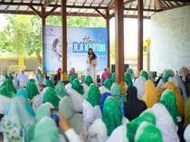 Hadiri Haul Kartini Ke-120, Vivit Tekankan Kesetaraan Gender