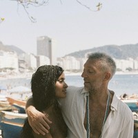 Hubungan asmara antara aktor ternama Vincent Cassel dan model muda asal Brasil Narah Baptista menjadi perbincangan hangat. Lantaran perbedaan usia keduanya yang terpaut sampai 30 tahun. Foto: dok. Instagram @narahbaptista