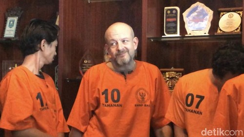 WN Latvia dipamerkan dalam jumpa pers di Kantor BNNP Bali, Selasa (17/9/2024). (Ida Bagus Putu Mahendra/detikBali)