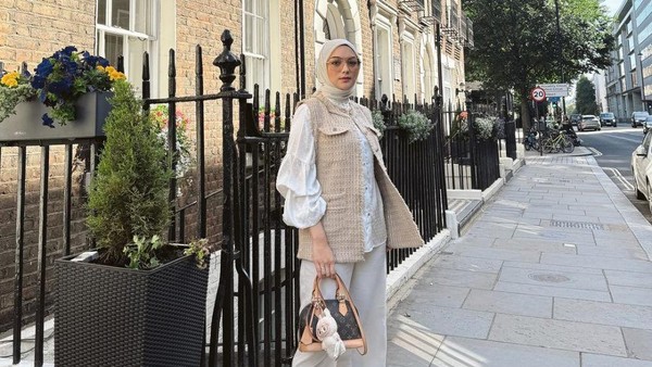 10 Foto Artis RI Pakai Gantungan Tas Viral Boneka Labubu, Ada Nagita Slavina