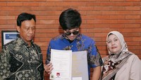 Alhamdulillah Punya ijazah SMA di umur 29 setelah kemarin lulus Lanjut magang apa Lanjut kuliah dulu ni..., tulis Atta Halilintar dalam Instagram miliknya dilihat detikcom, Rabu (18/9/2024). Foto: instagram Atta Halilintar