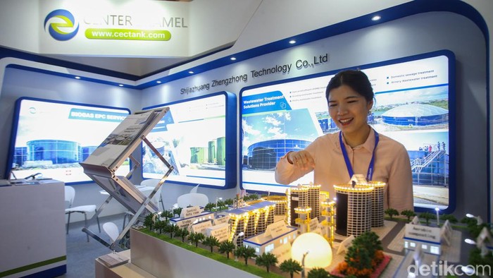 Beragam teknologi pengelolaan air bersih, limbah serta energi terbarukan dihadirkan dalam pameran di Jakarta. Yuk lihat.