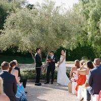 Charlie Puth memilih rumah keluarganya di Montecito, California, AS, sebagais asksi bisu pernikahannya dengan Brooke Sansone.  Foto: Instagram