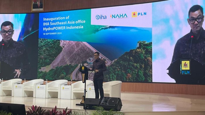 Direktur Utama PT PLN Darmawan Prasodjo meresmikan Joint Office atau Kantor Bersama PLN- International Hydropower Association -Indonesian Hydropower Association.