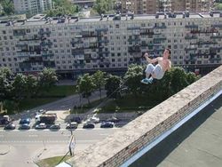 Foto Biasa Ternyata Punya Kisah Kelam hingga Menakutkan