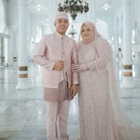 Nurul Akmal menikah pada 8 Mei 2024. Namun atlet kelahiran Tanah Luas, Aceh Utara itu baru membagikan momen pernikahannya di akun Instagramnya @nurulakmal_12 pada September 2024 ini.  Foto: Dok. Instagram @nurulakmal_12.