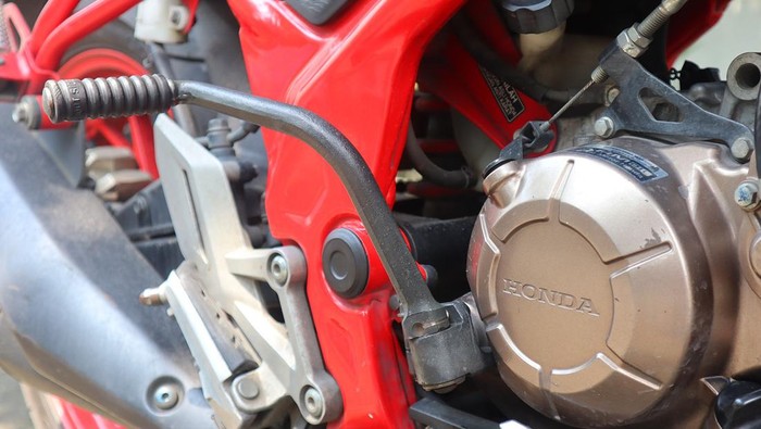 Ilustrasi kick starter motor